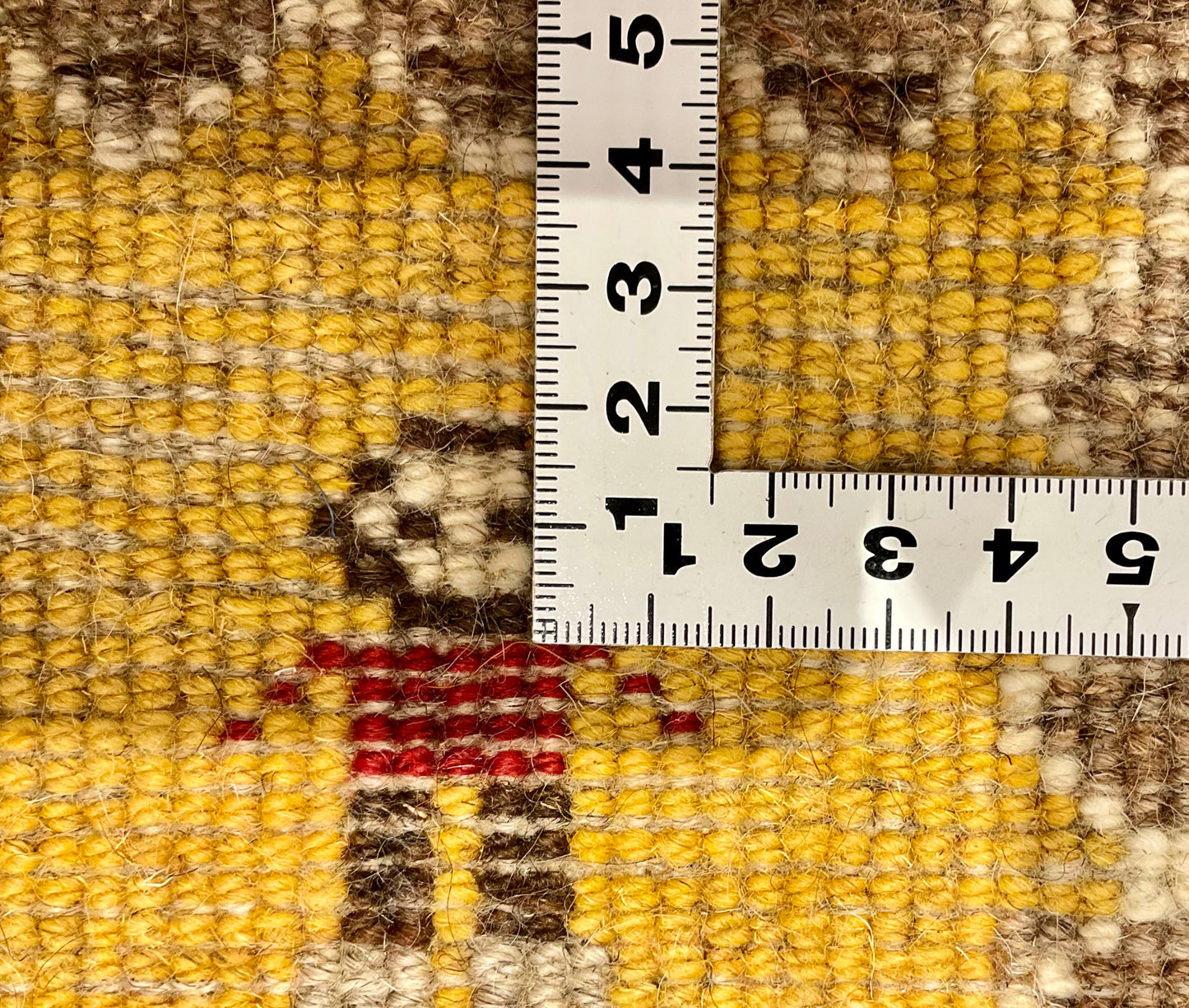 ギャッベ 43cm x 42cm Z1512