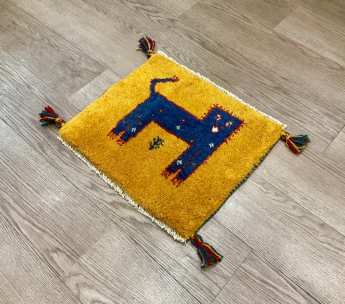 【福岡店】ギャッベ 44cm x 38cm Z3289