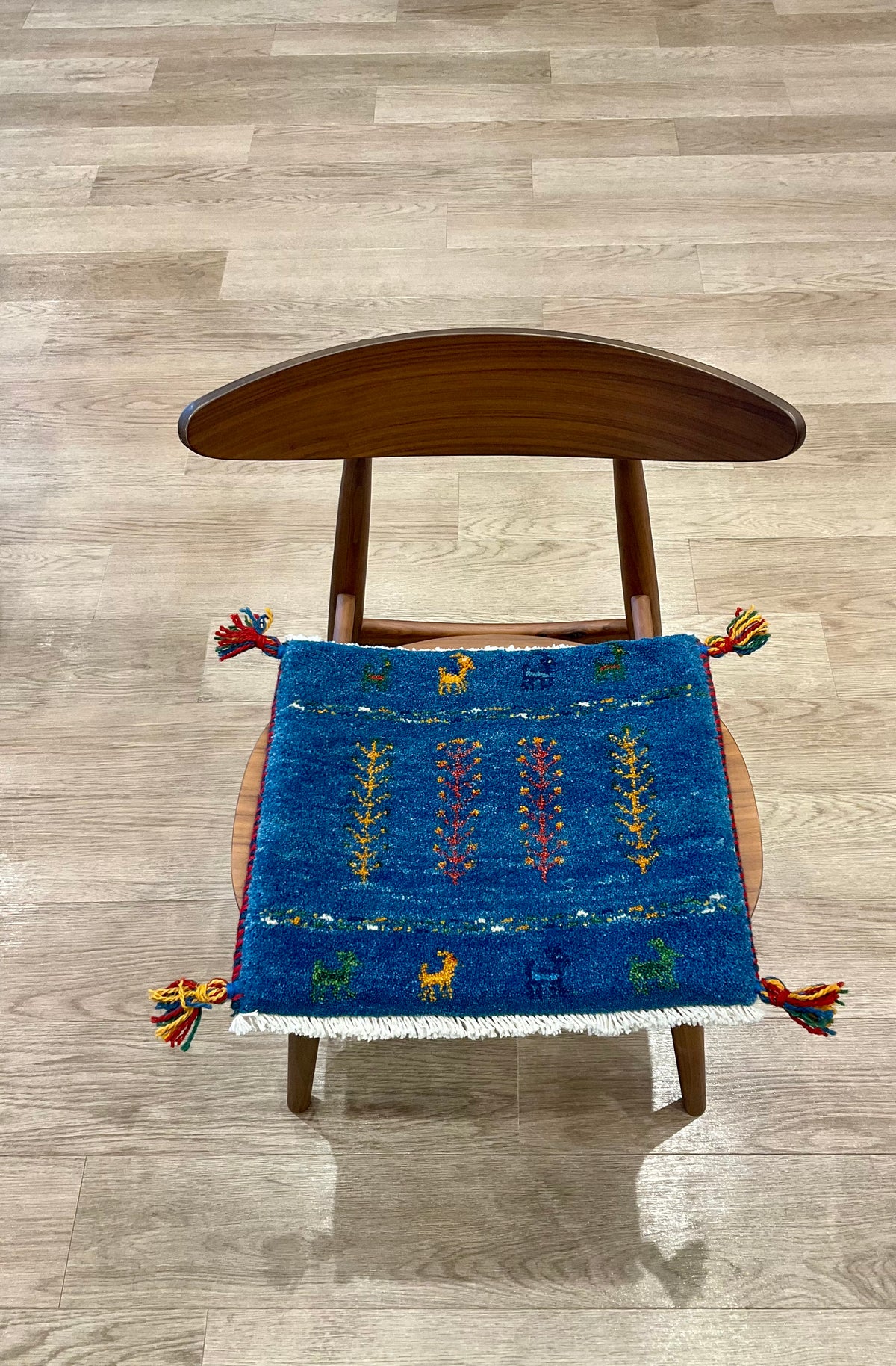 【福岡店】ギャッベ 44cm x 39cm Z3313