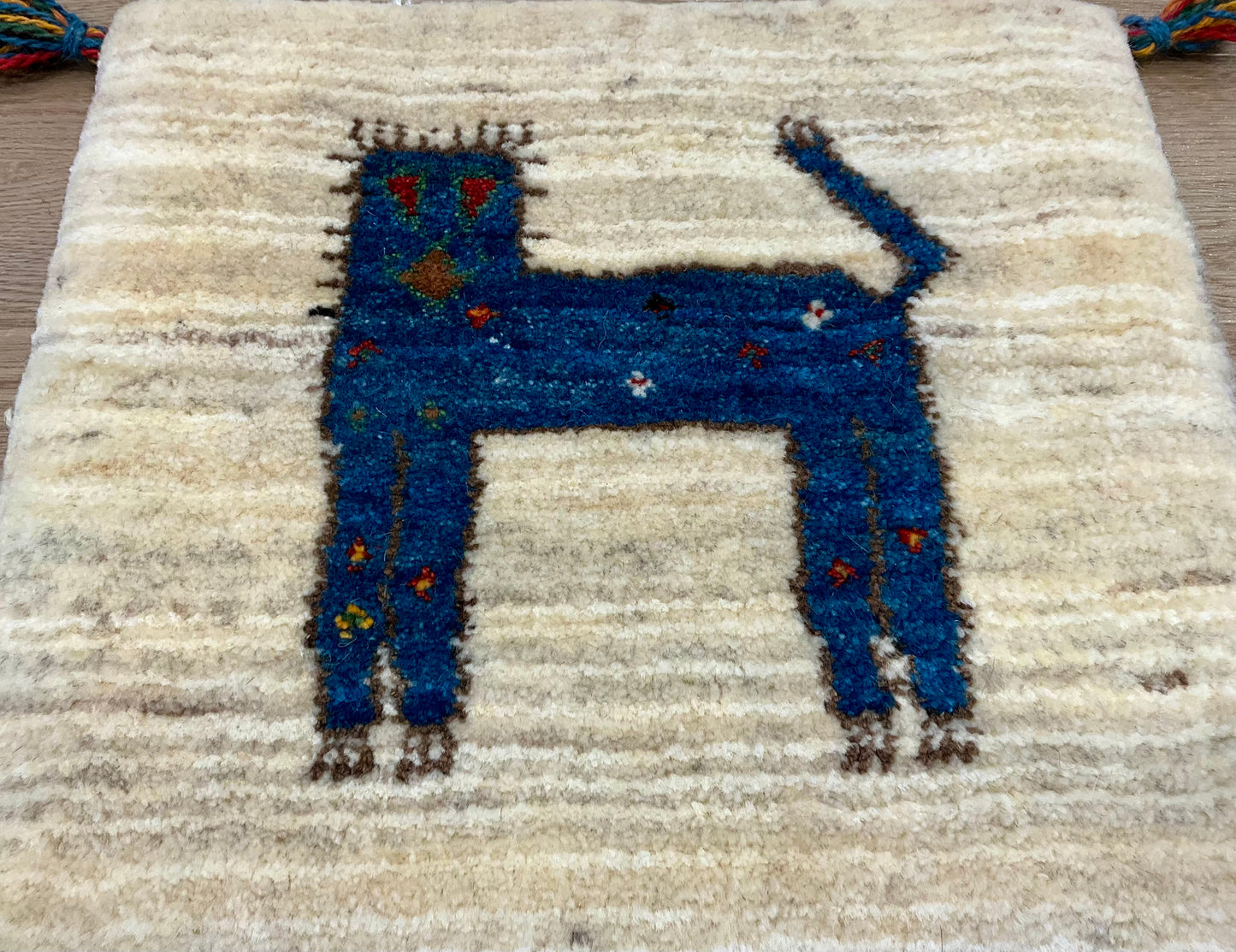 ギャッベ 44cm x 40cm Z1311