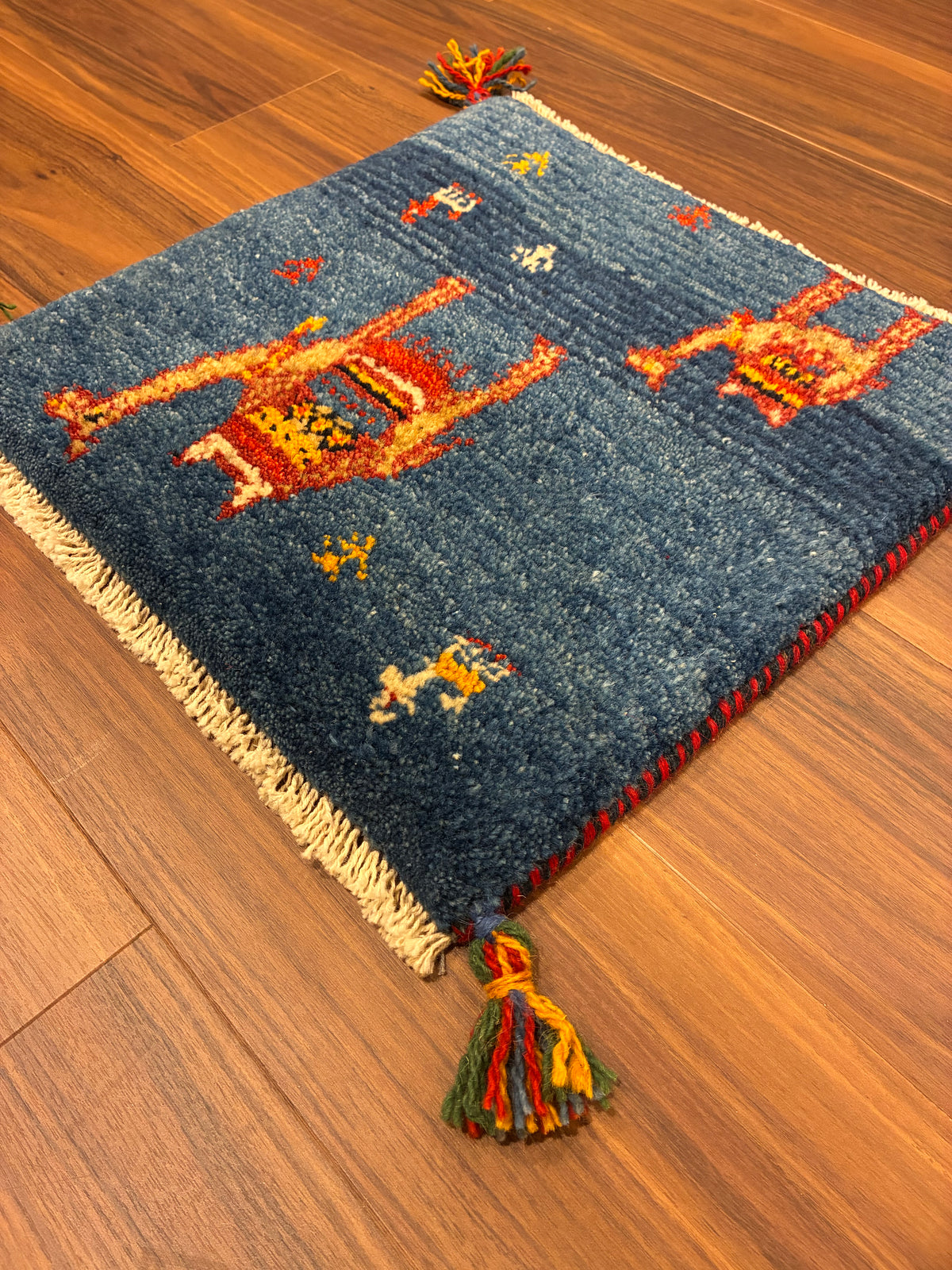 【千葉店】ギャッベ 42cm x 40cm Z3332