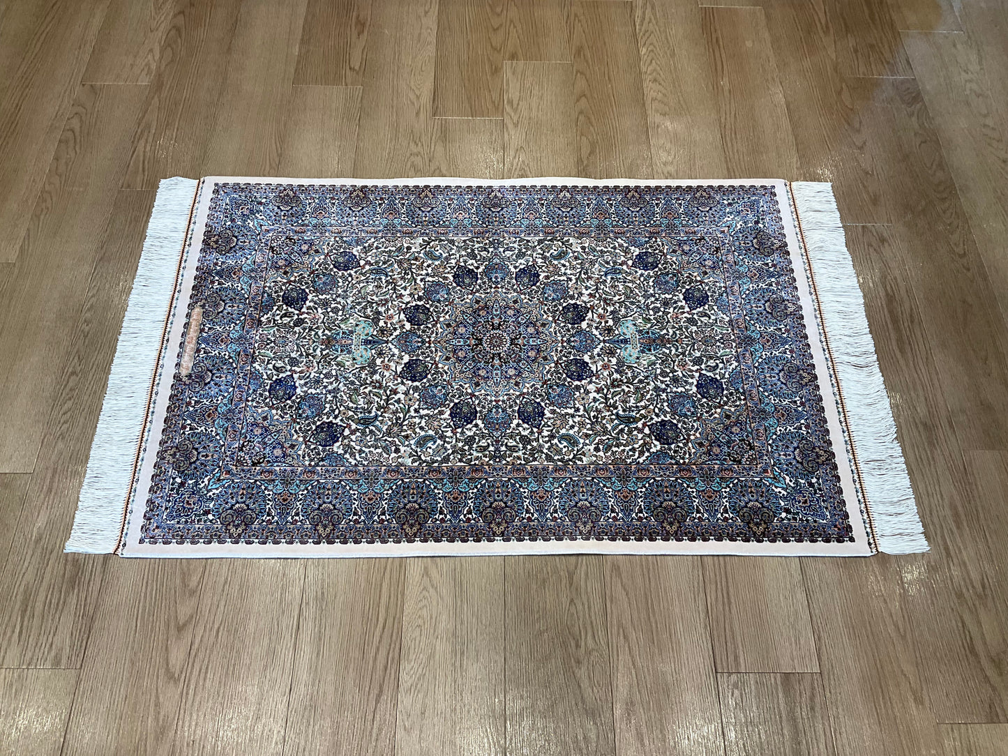 ペルシャンシルク 120cm x 80cm PS10168