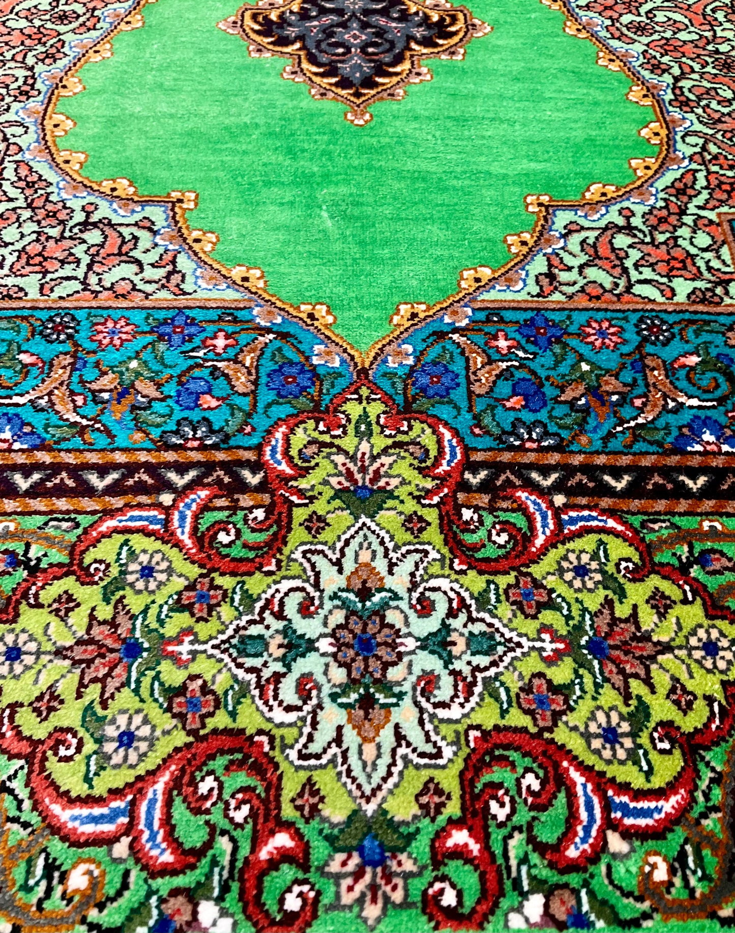 クム タバタバイ工房 96cm x 63cm PS8466