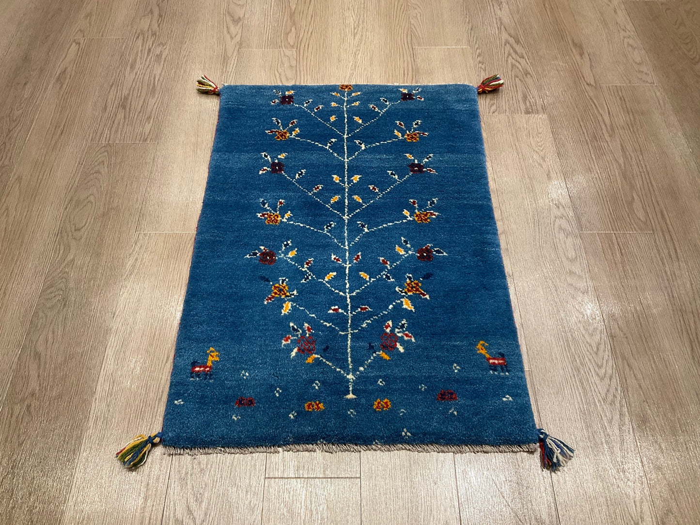 ギャッベ 88cm x 62cm RJ741