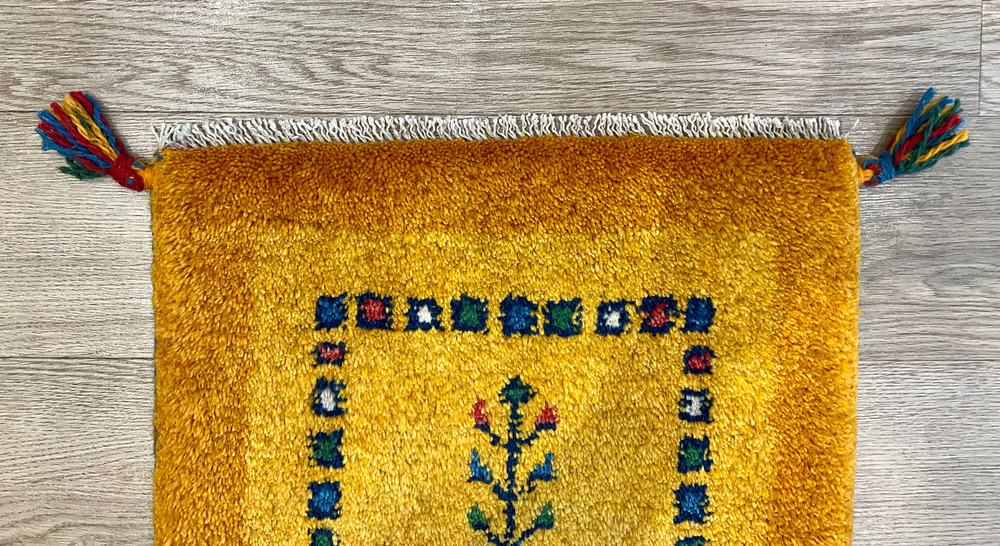 ギャッベ 43cm x 42cm Z713