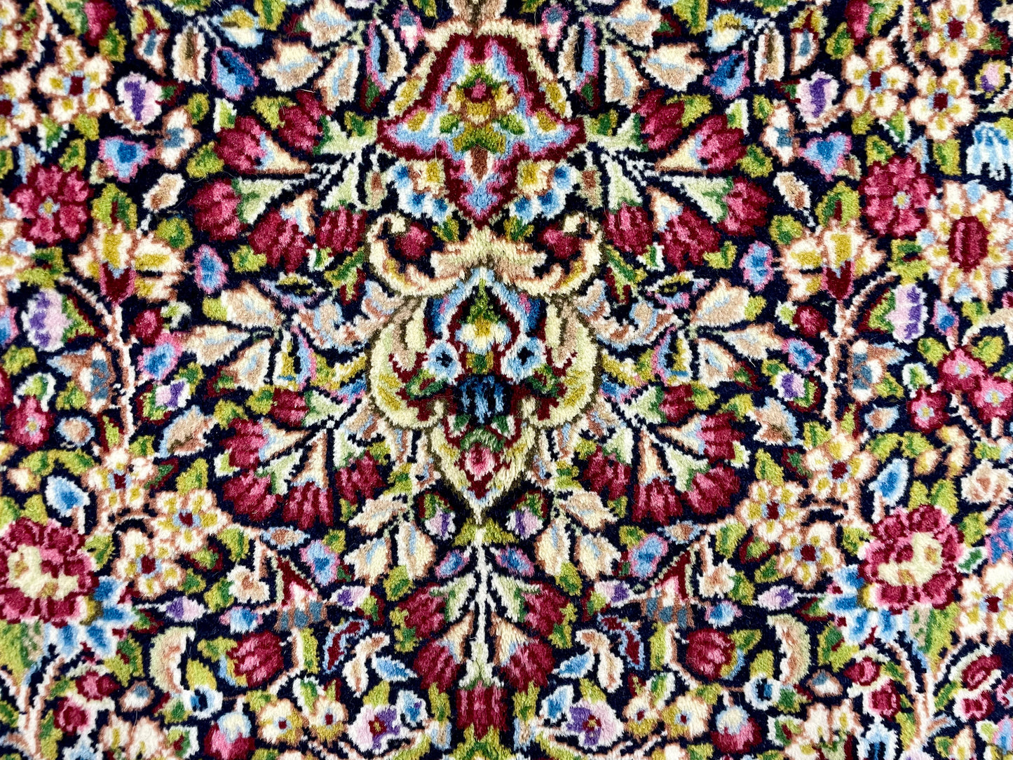 【オンライン限定】ケルマン 232cm x 150cm NT10176