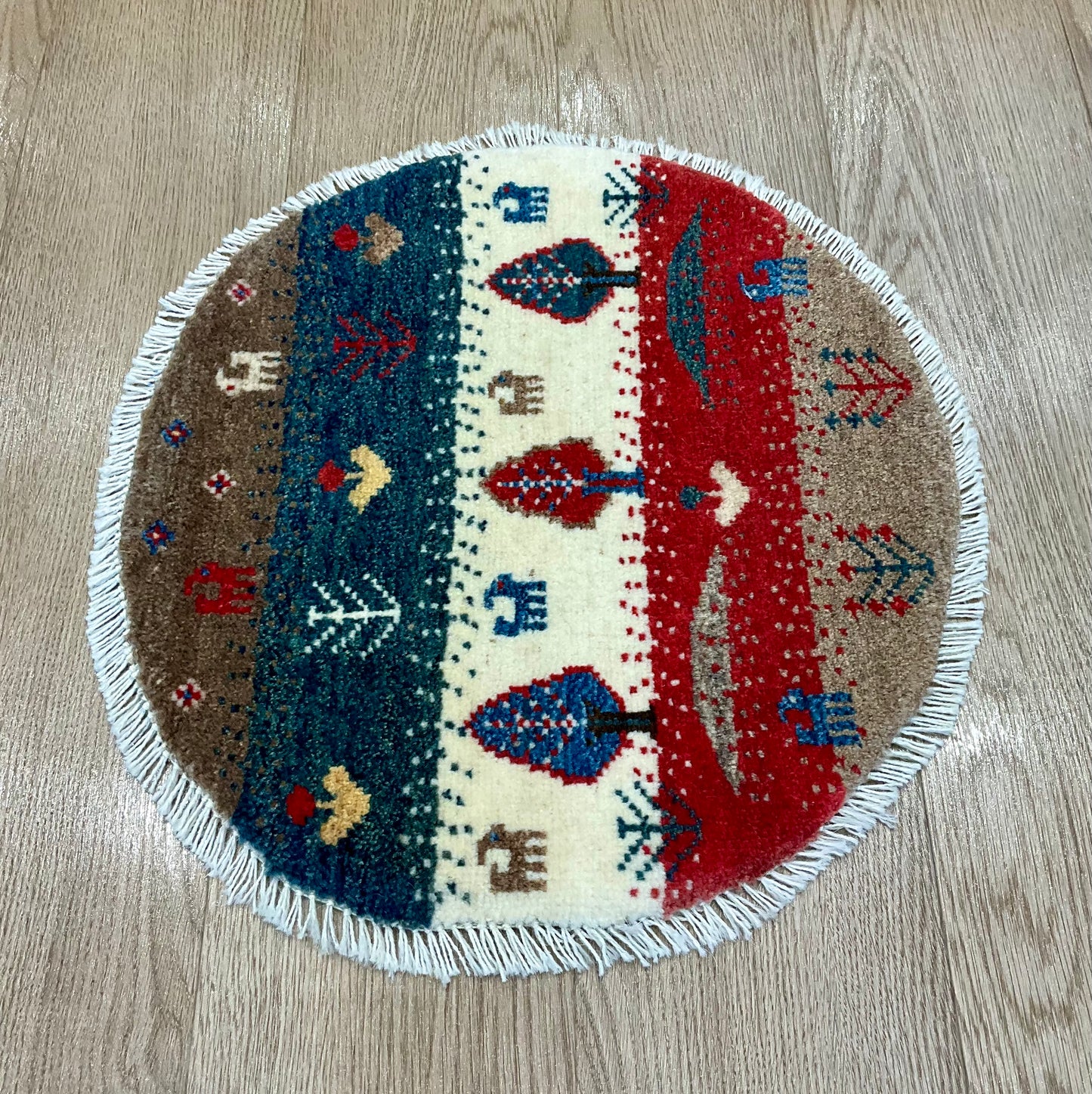 ギャッベ アマレバフト 43cm x 41cm AJ23565