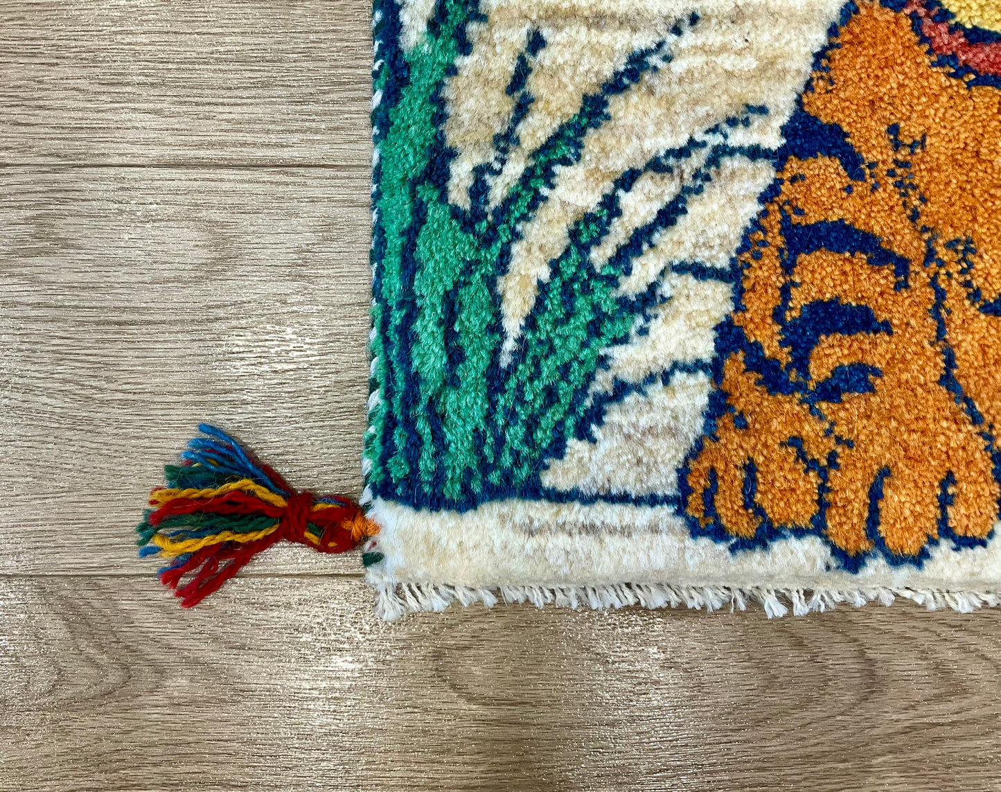 ギャッベ 41cm x 42cm T7589