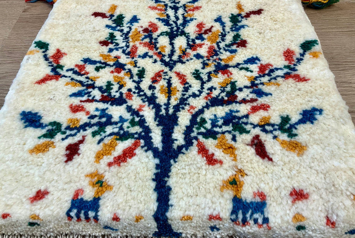 【福岡店】ギャッベ 42cm x 41cm Z3685