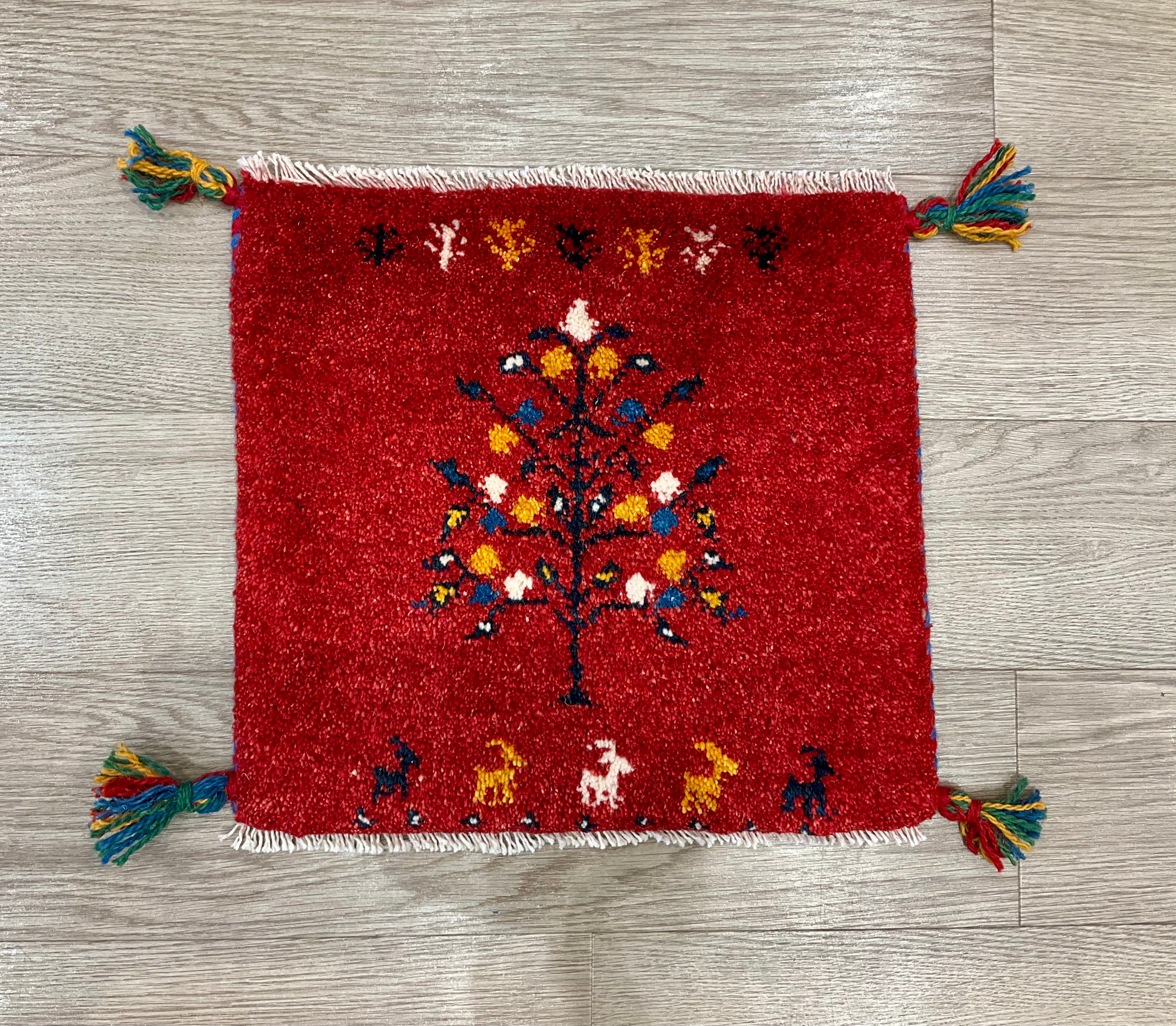 福岡店】ギャッベ 41cm x 38cm Z3386 – ペルシャ絨毯専門店 ペルシャン