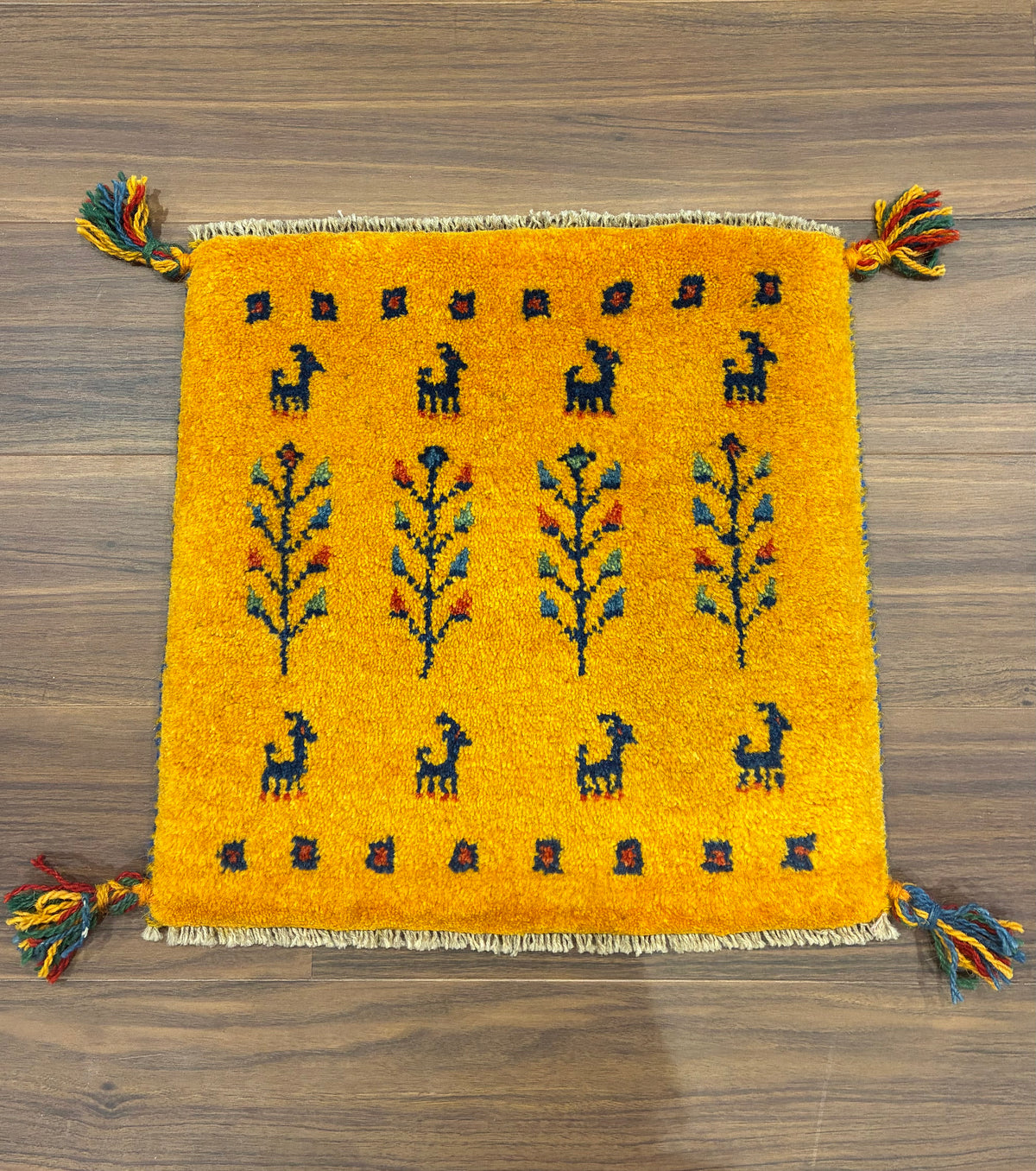 【千葉店】ギャッベ 42cm x 41cm Z2926