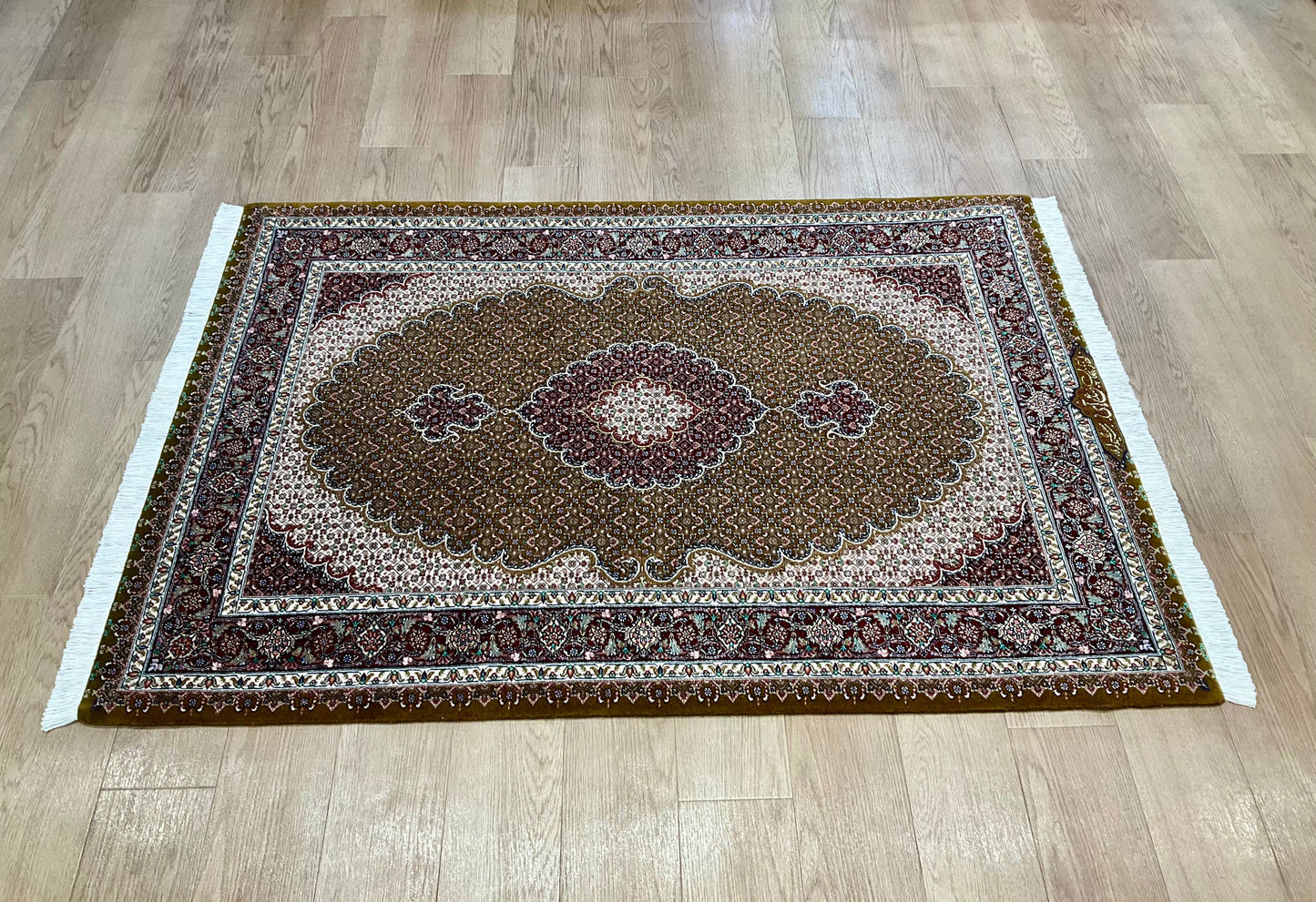 タブリーズ アブドラーヒ工房 160cm x 108cm PS11054