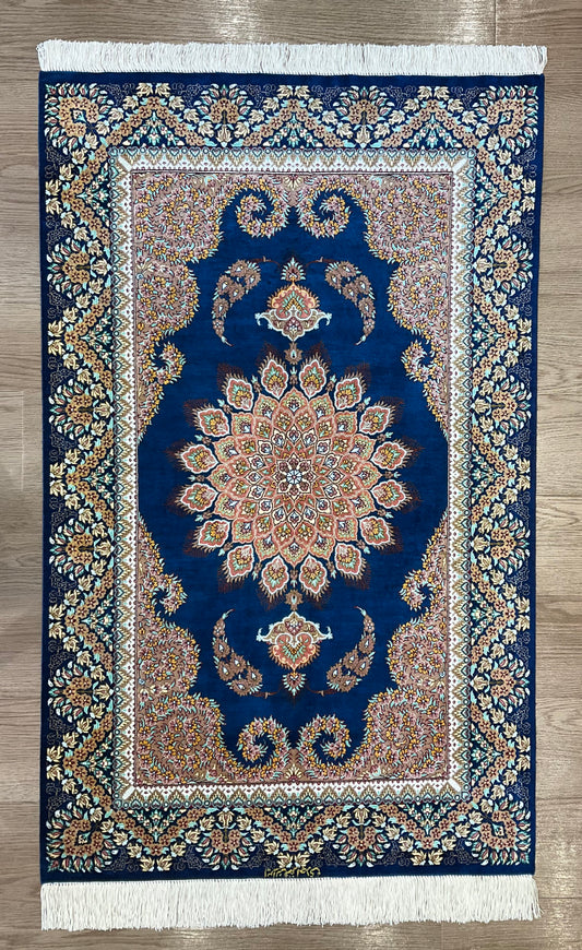 クム   アフマディ工房 120cm x 75cm NT10625