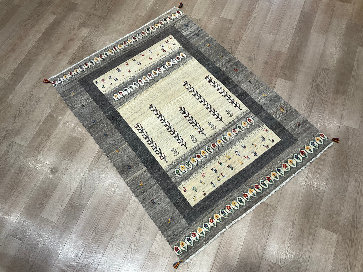 カシュクリギャッベ  210cm x 156cm RJ13172