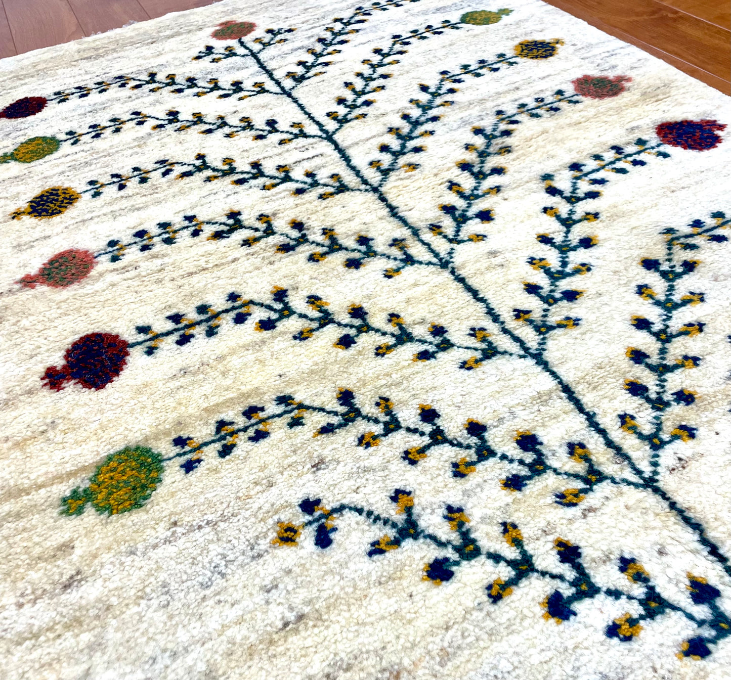 【オンライン限定】ギャッベ 123cm x 82cm RJ7239
