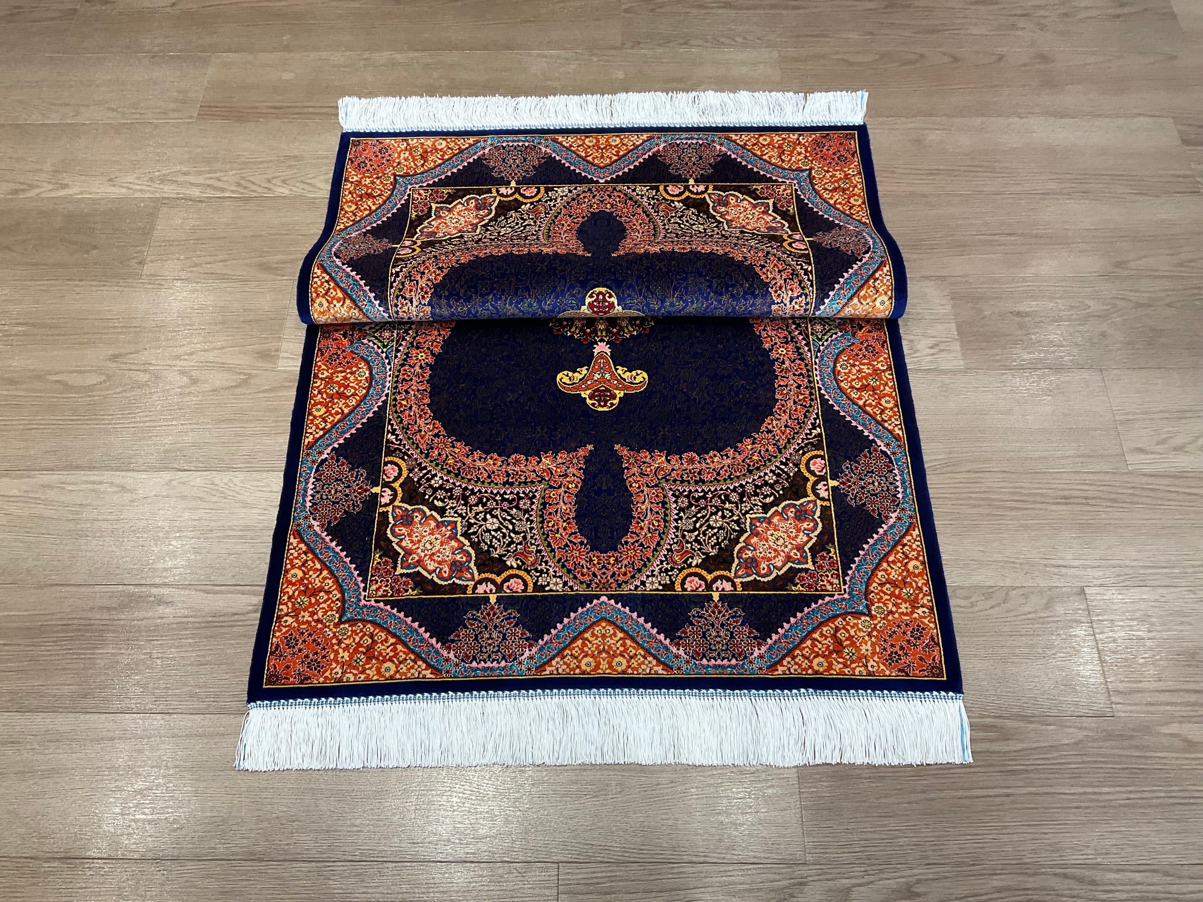 ペルシャンシルク 120cm x 80cm PS10448 – ペルシャ絨毯専門店