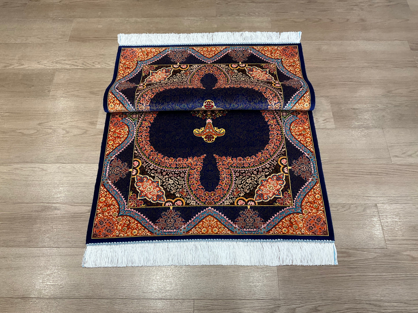 ペルシャンシルク 120cm x 80cm PS10448