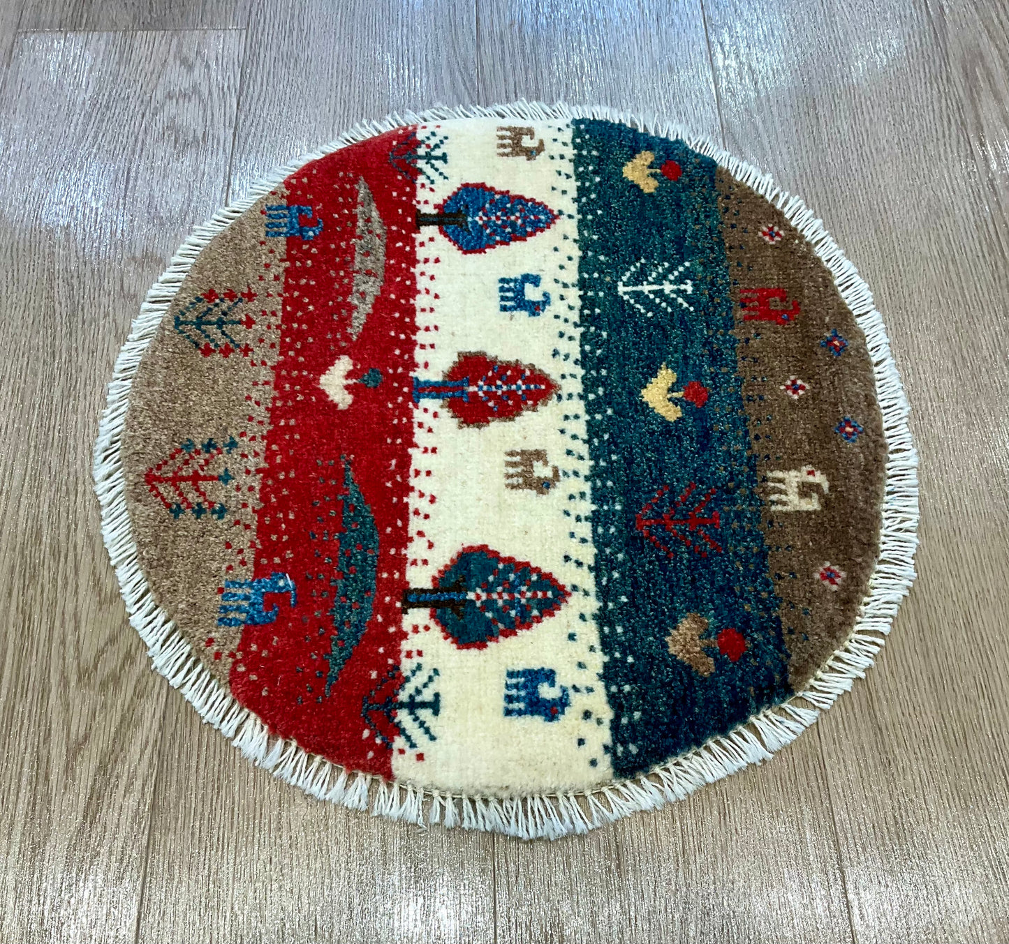 ギャッベ アマレバフト 43cm x 41cm AJ23565