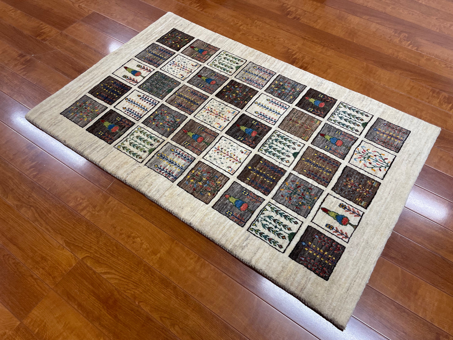 【オンライン限定】カシュクリギャッベ 132cm x 87cm RJ14780