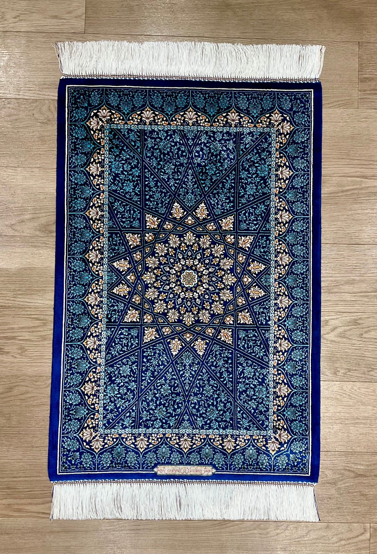 ペルシャンシルク 90cm x 60cm PS10742