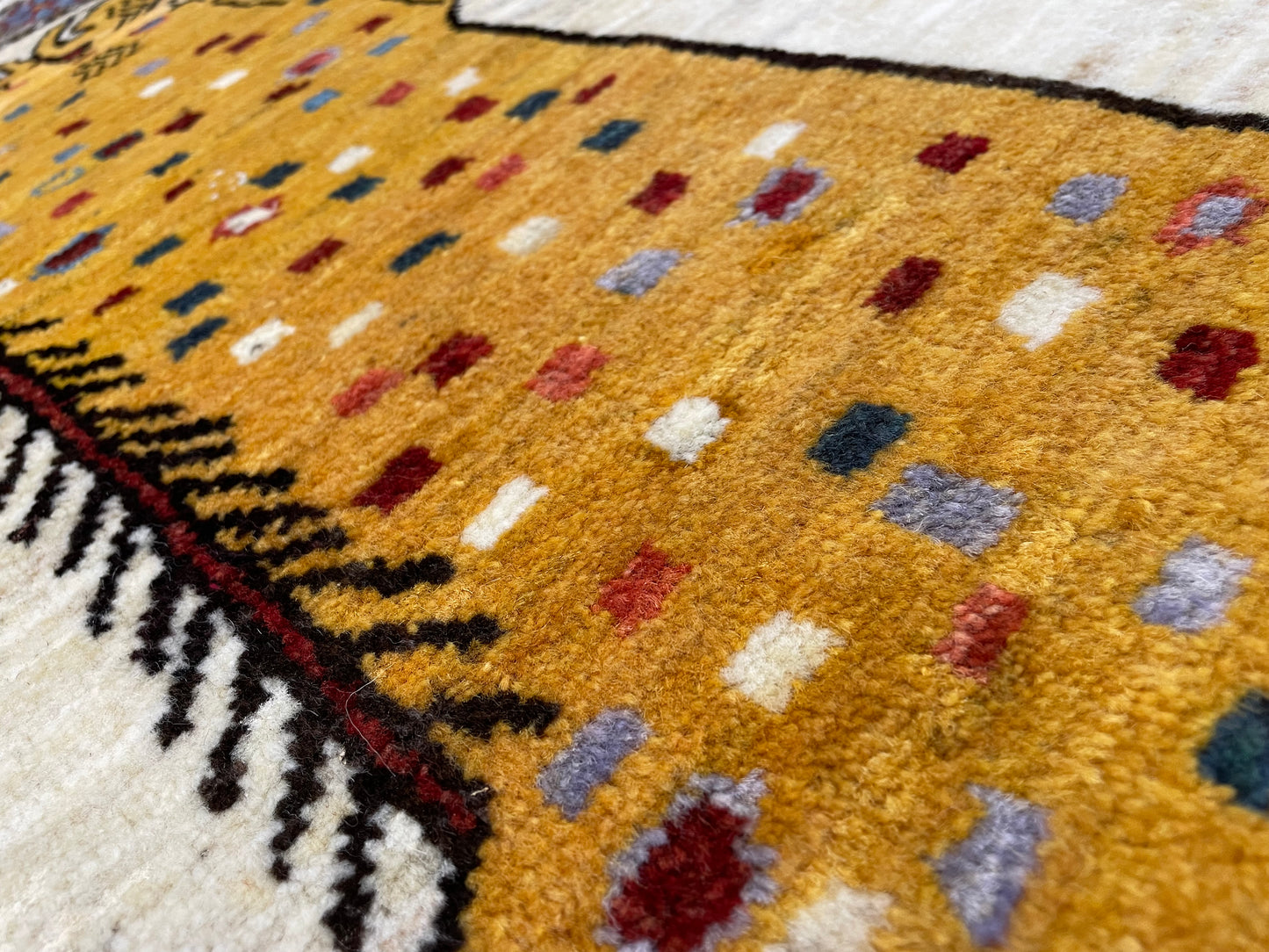 【オンライン限定】ギャッベ アマレバフト 120cm x 74cm RJ13277