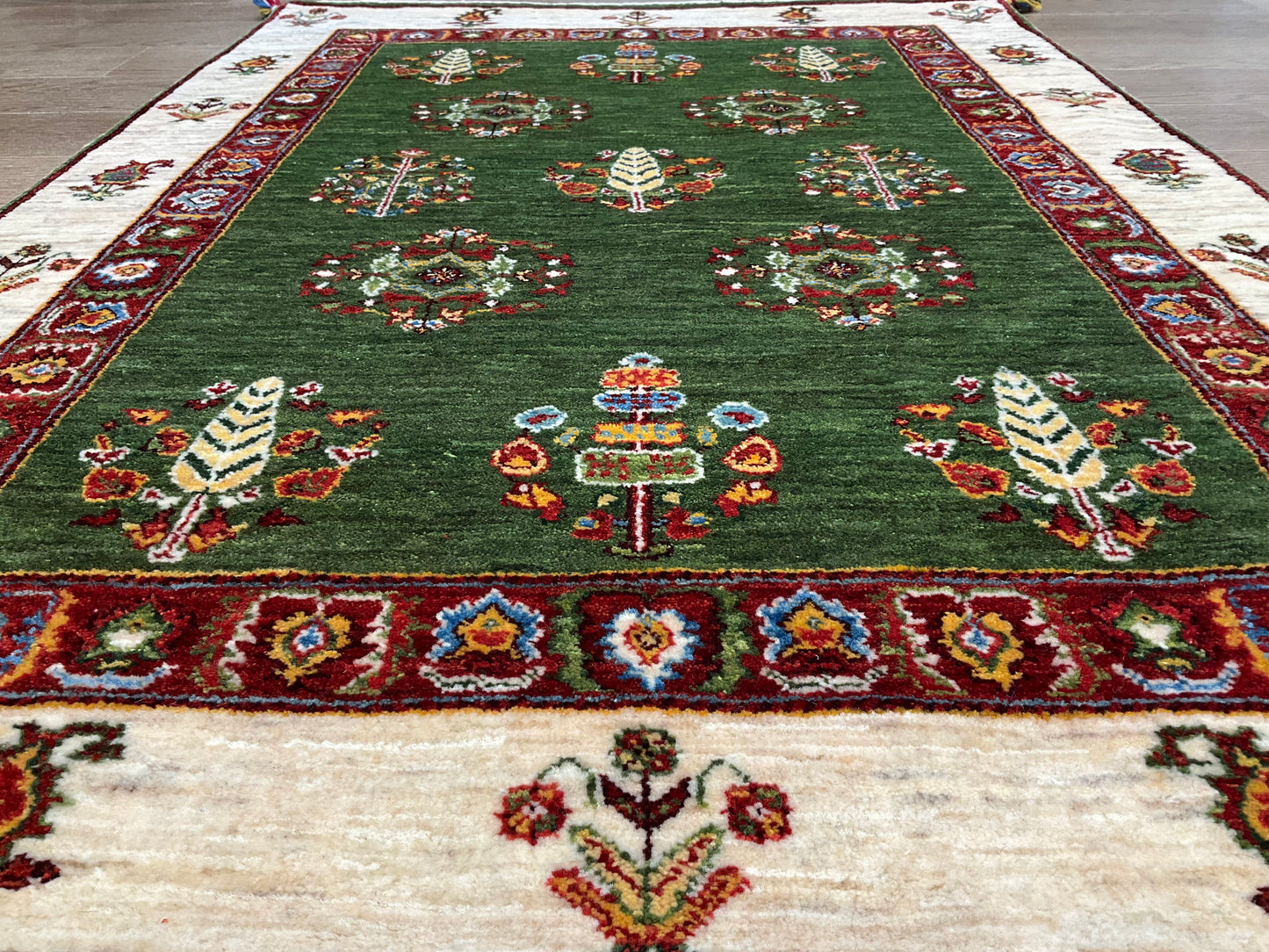 カシュクリ 146cm x 102cm  RJ2951