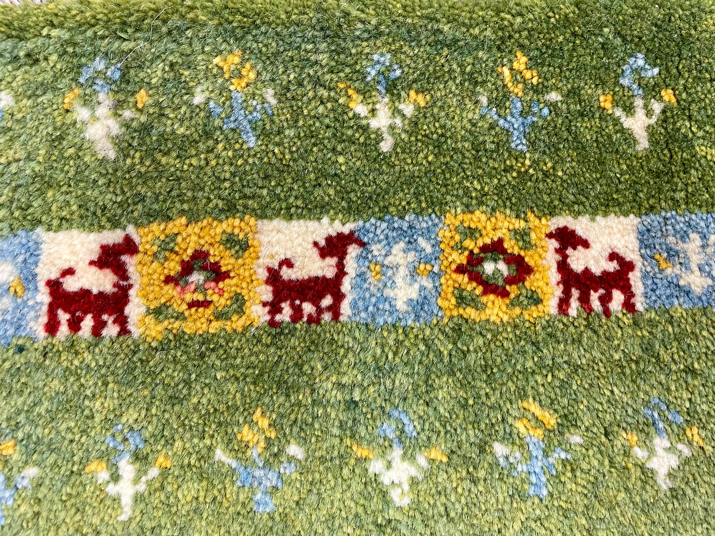 【オンライン限定】ギャッベ 86cm x 60cm RJ1483