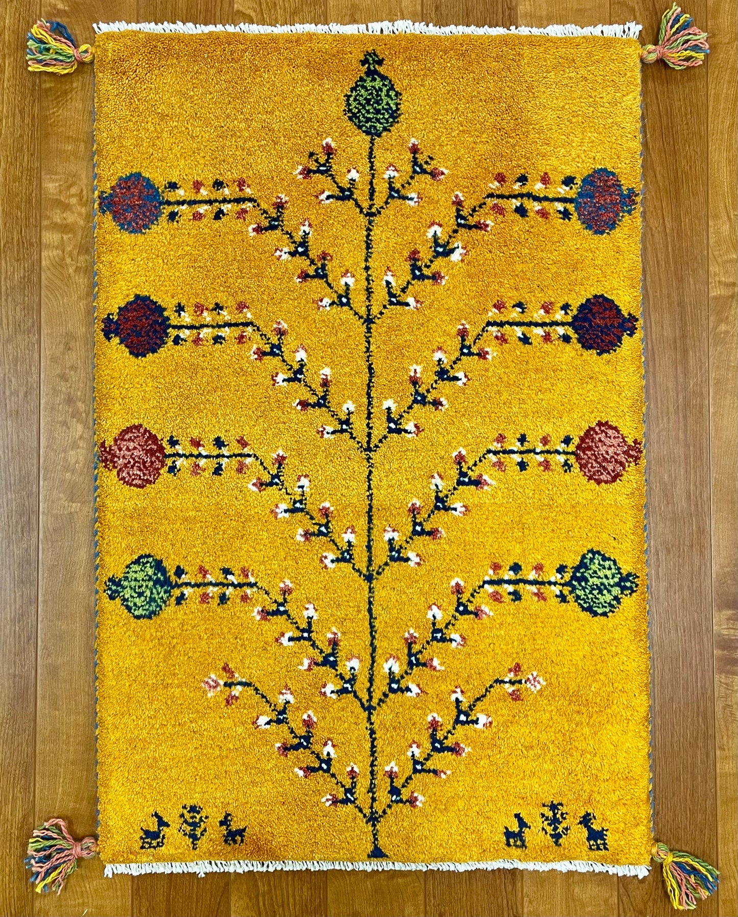 【オンライン限定】ギャッベ 88cm x 58cm RJ6843