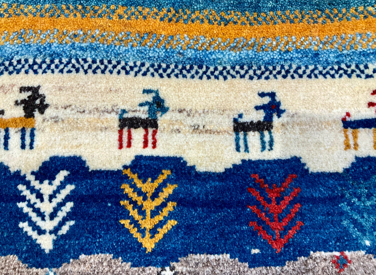 ギャッベ アマレバフト 40cm x 40cm AJ27535