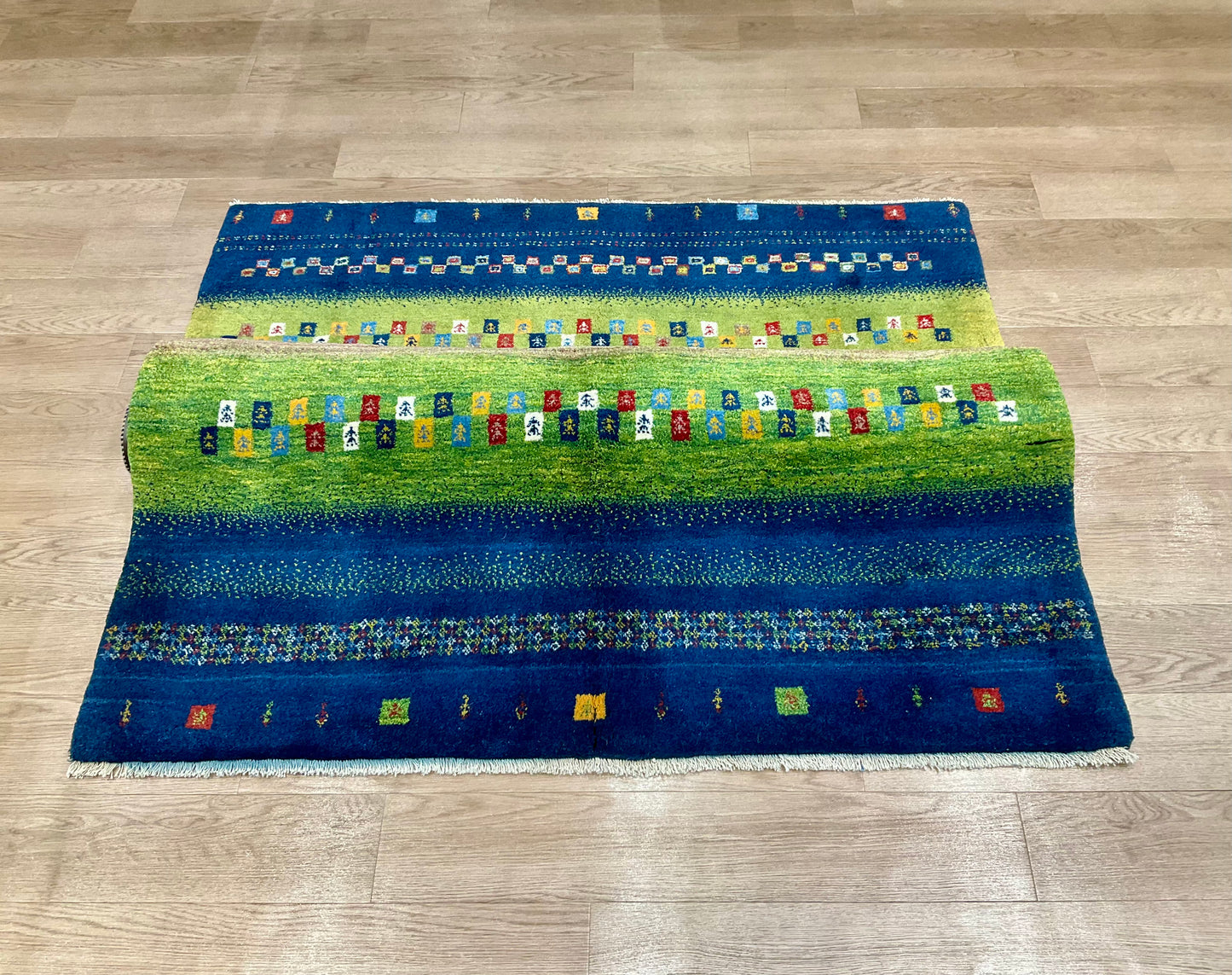ギャッベ  187cm x 158cm RJ10111