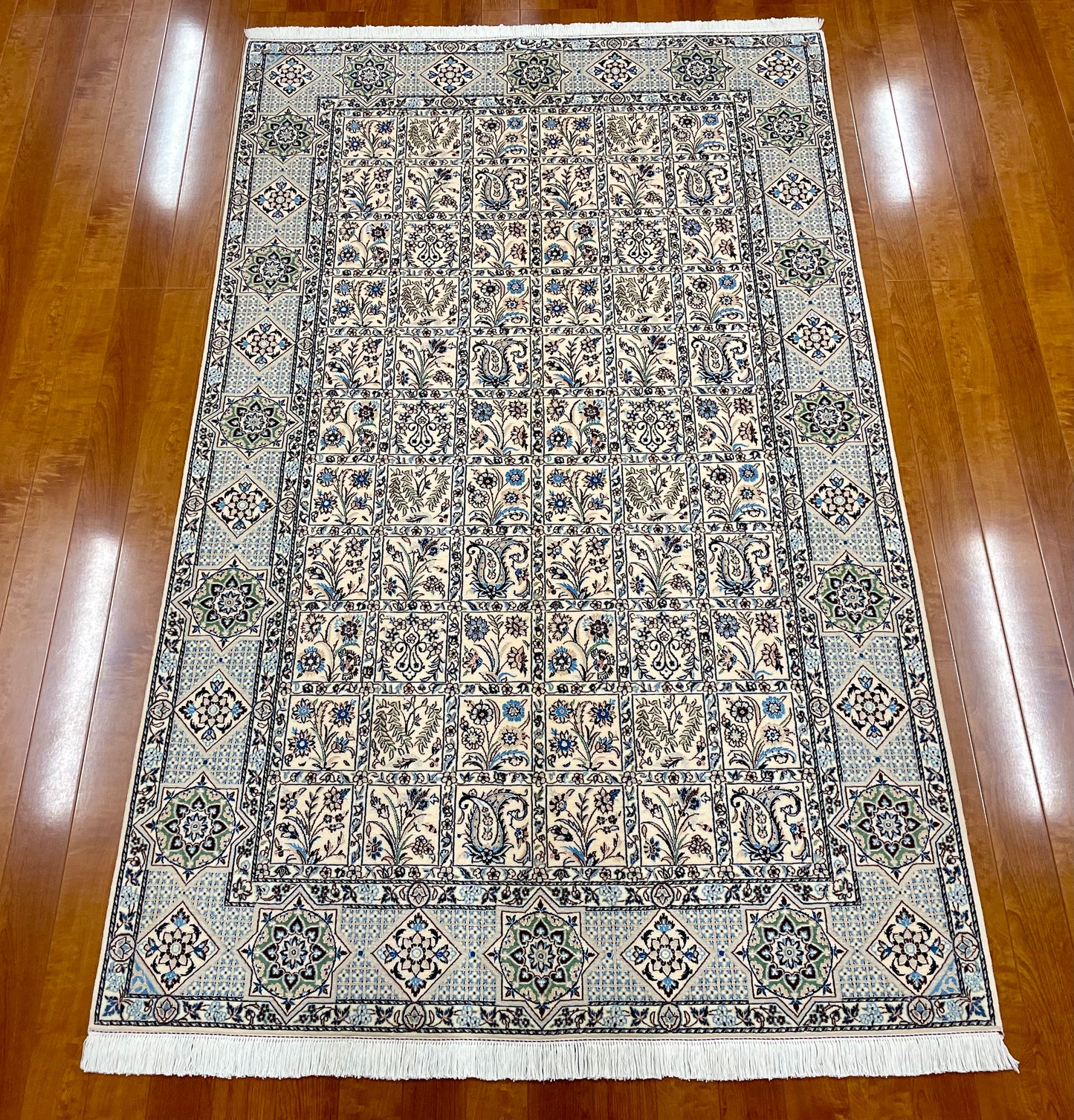【オンライン限定】ナインシシラ ハビビアン工房 235cm x 148cm A21534