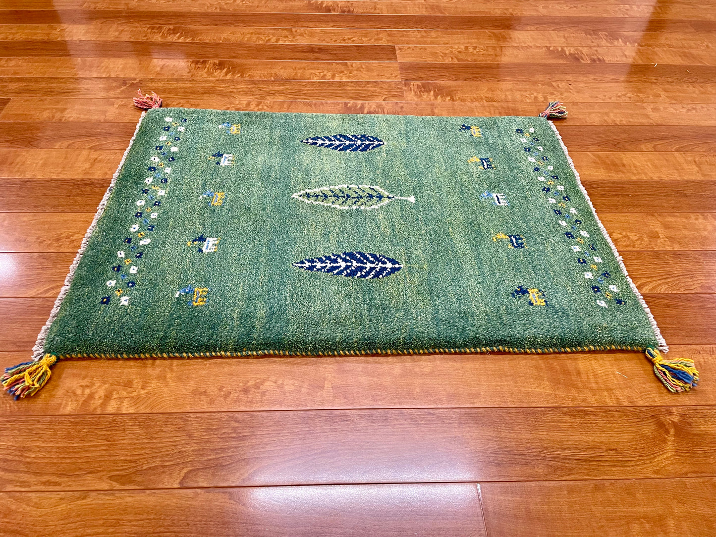 【オンライン限定】ギャッベ 90cm x 65cm RJ3387