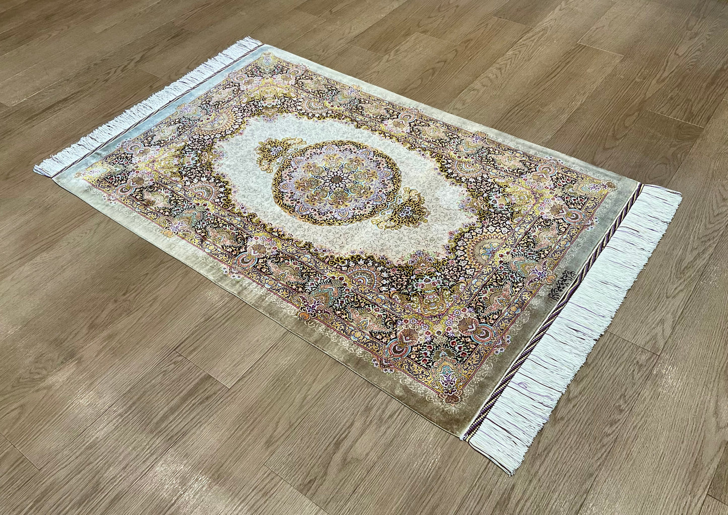 クム メイマリヤン工房 124cm x 82cm A22567