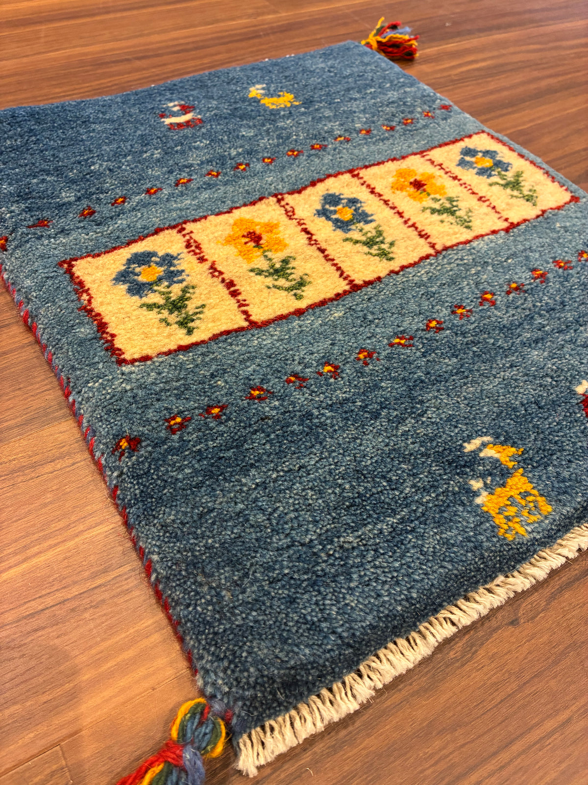 【千葉店】ギャッベ 50cm x 41cm NN20184