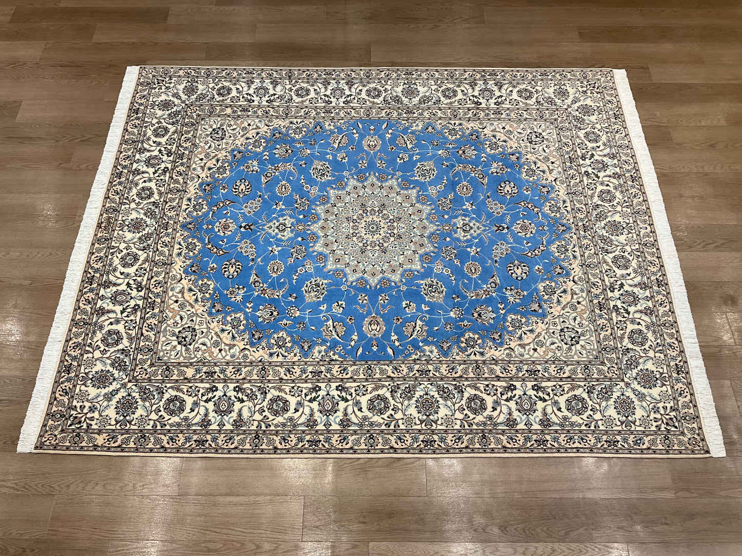ナインシシラ ハビビアン工房 257cm x 210cm PS8623