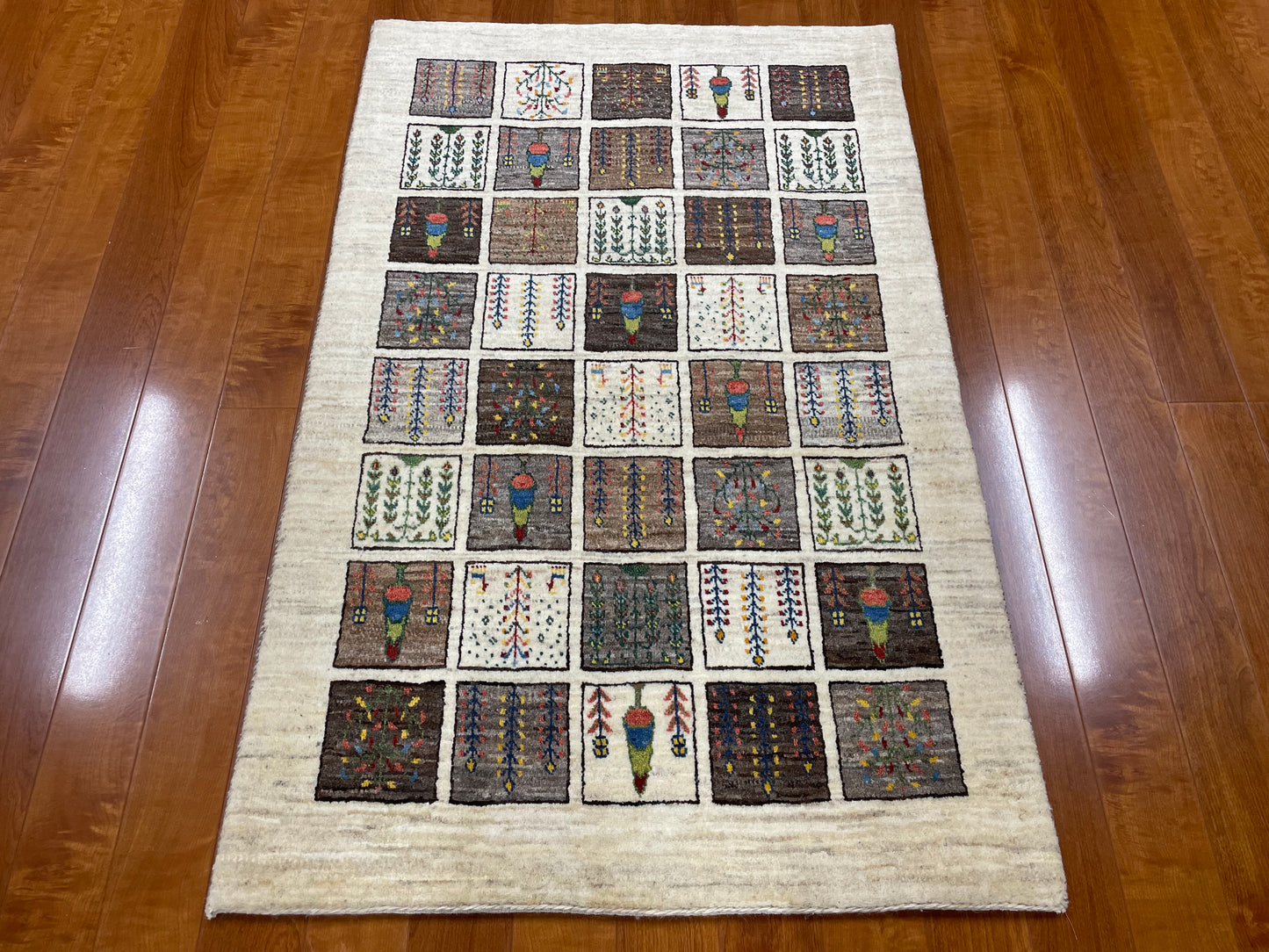 【オンライン限定】カシュクリギャッベ 132cm x 87cm RJ14780