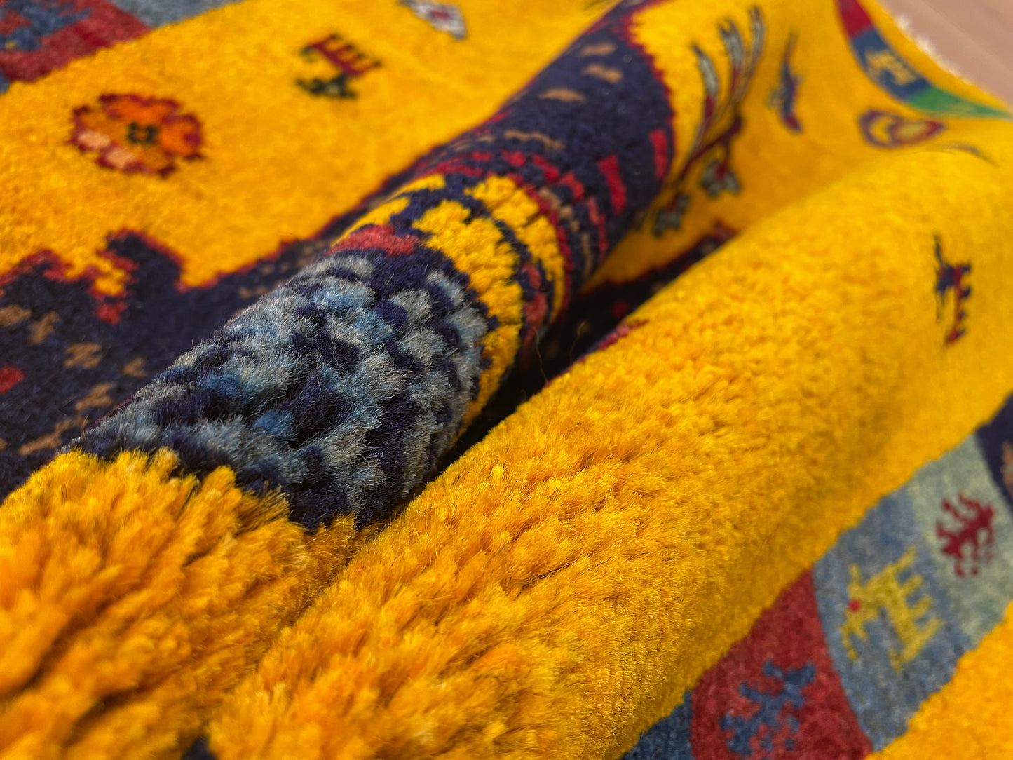 【オンライン限定】ギャッベ アマレバフト 90cm x 60cm RJ17072