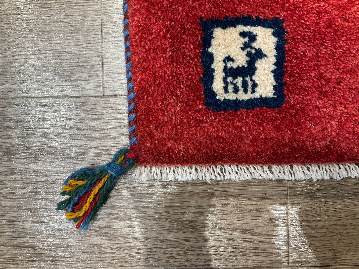 ギャッベ 43cm x 40cm Z506