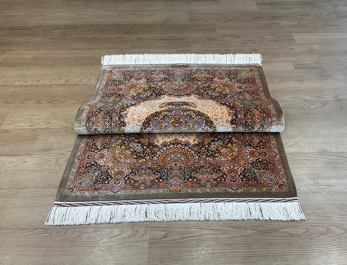 クム メイマリヤン工房 124cm x 82cm A22567