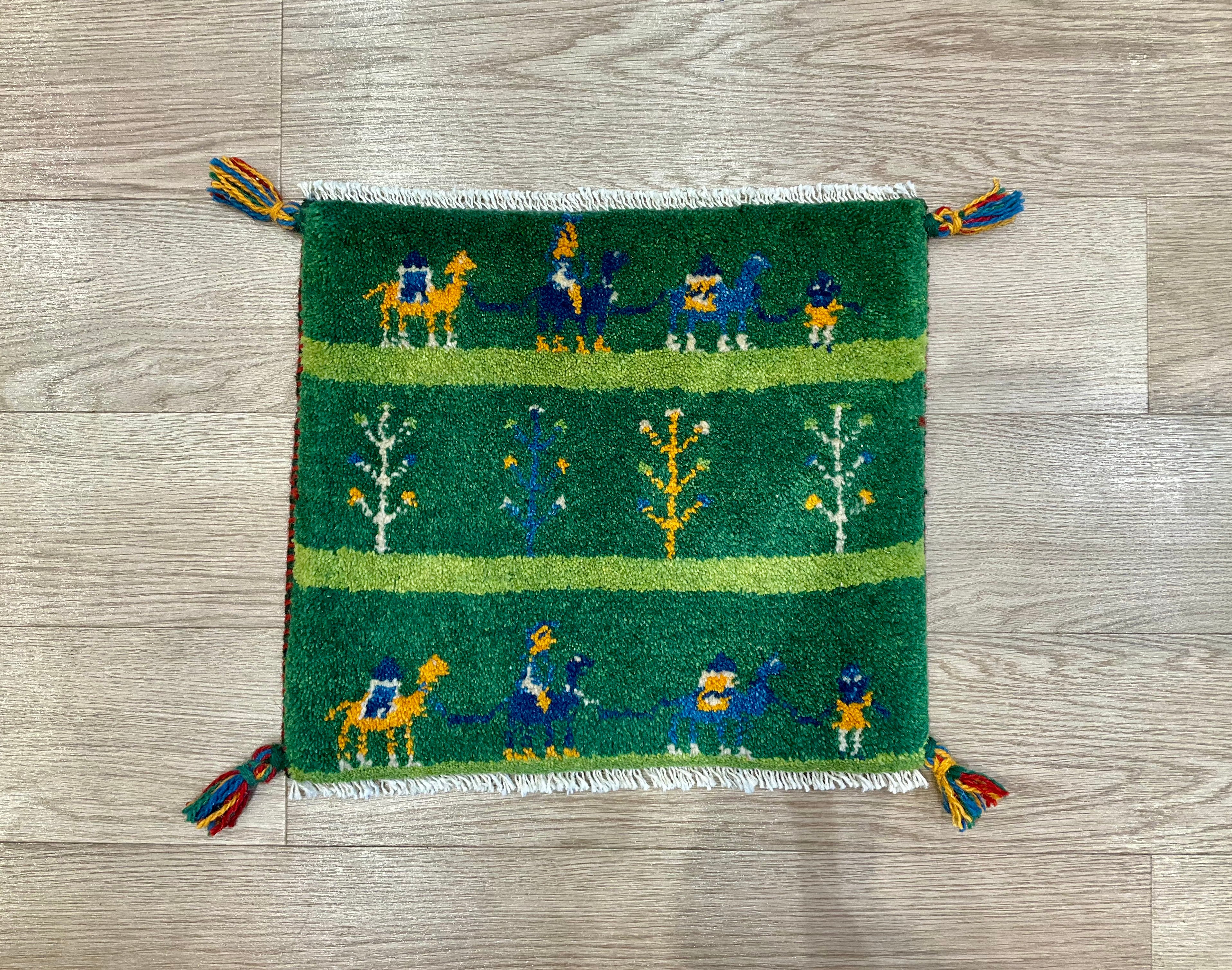 ギャッベ 44cm x 40cm Z1762 – ペルシャ絨毯専門店 ペルシャンパトリス