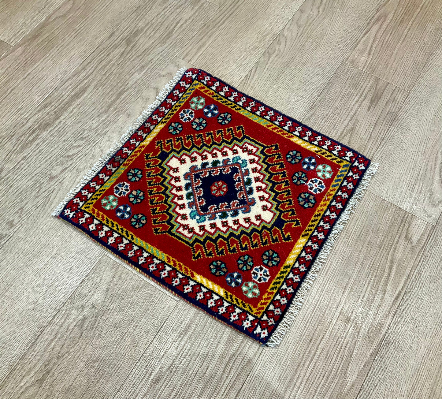 ヤラメ 41cm x 41cm PS12083