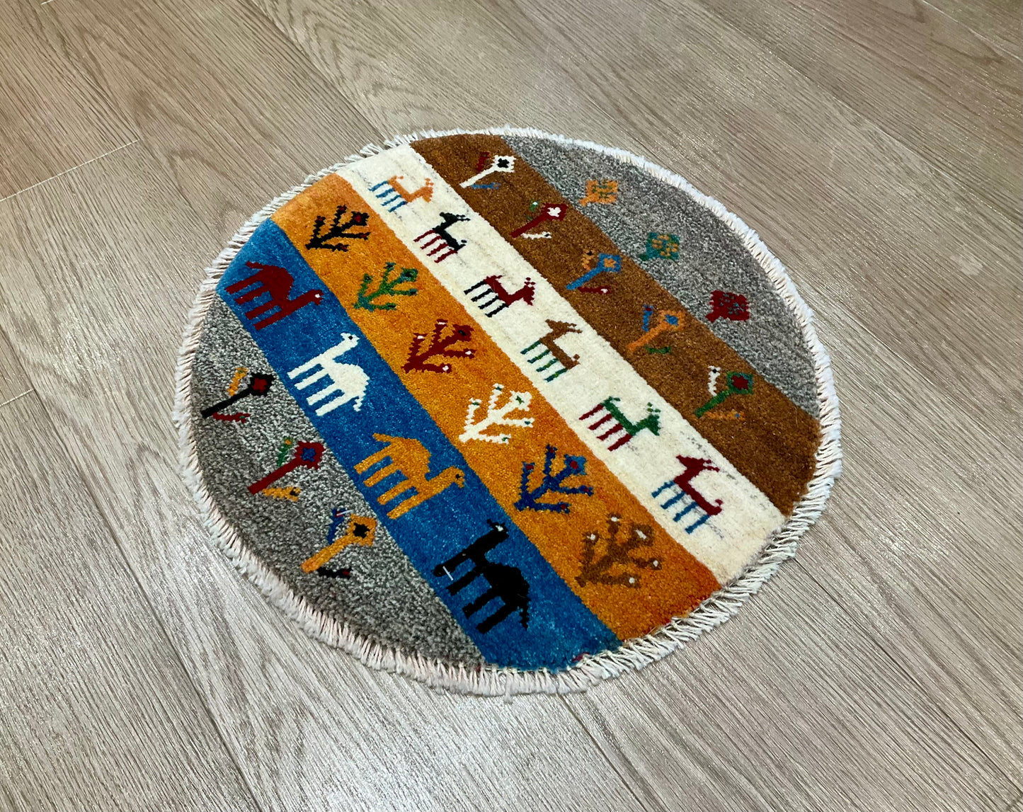 ギャッベ アマレバフト 40cm x 39cm T2185