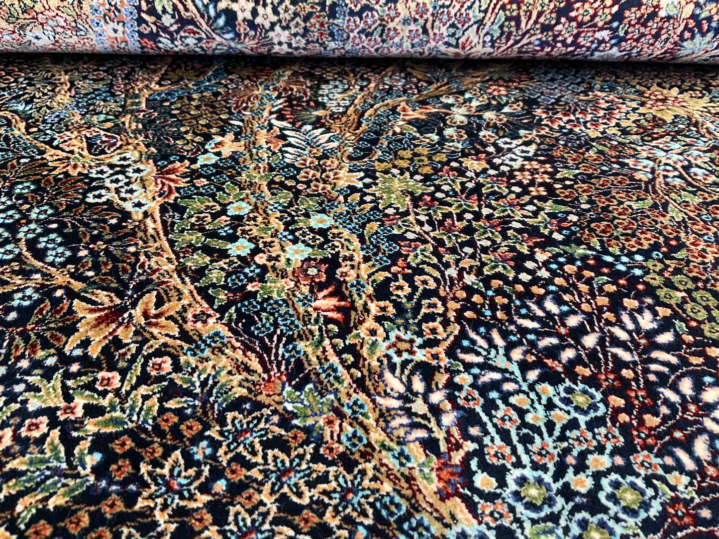 ペルシャンシルク 120cm x 80cm PS9757