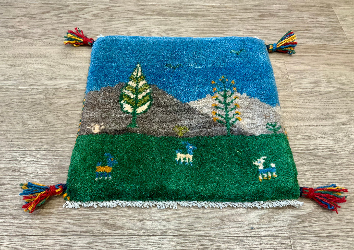 ギャッベ 40cm x 40cm Z27