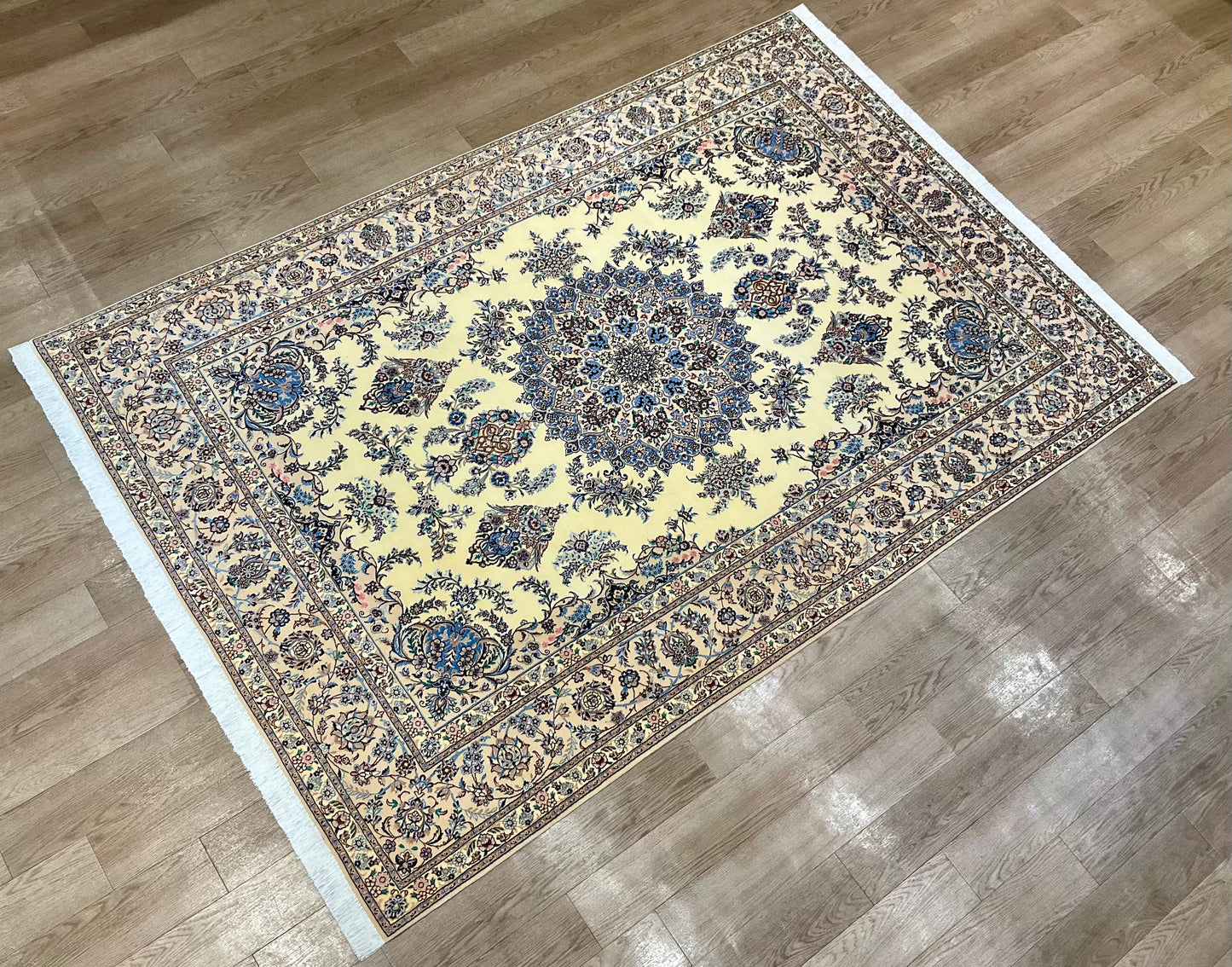 ナインシシラ ハビビアン工房 300cm x 200cm NT13671