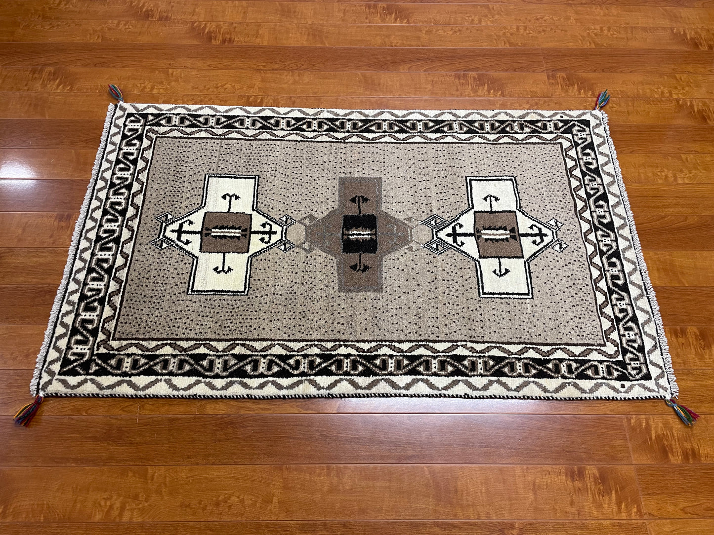 【オンライン限定】ギャッベ アマレバフト 140cm x 82cm RJ12418