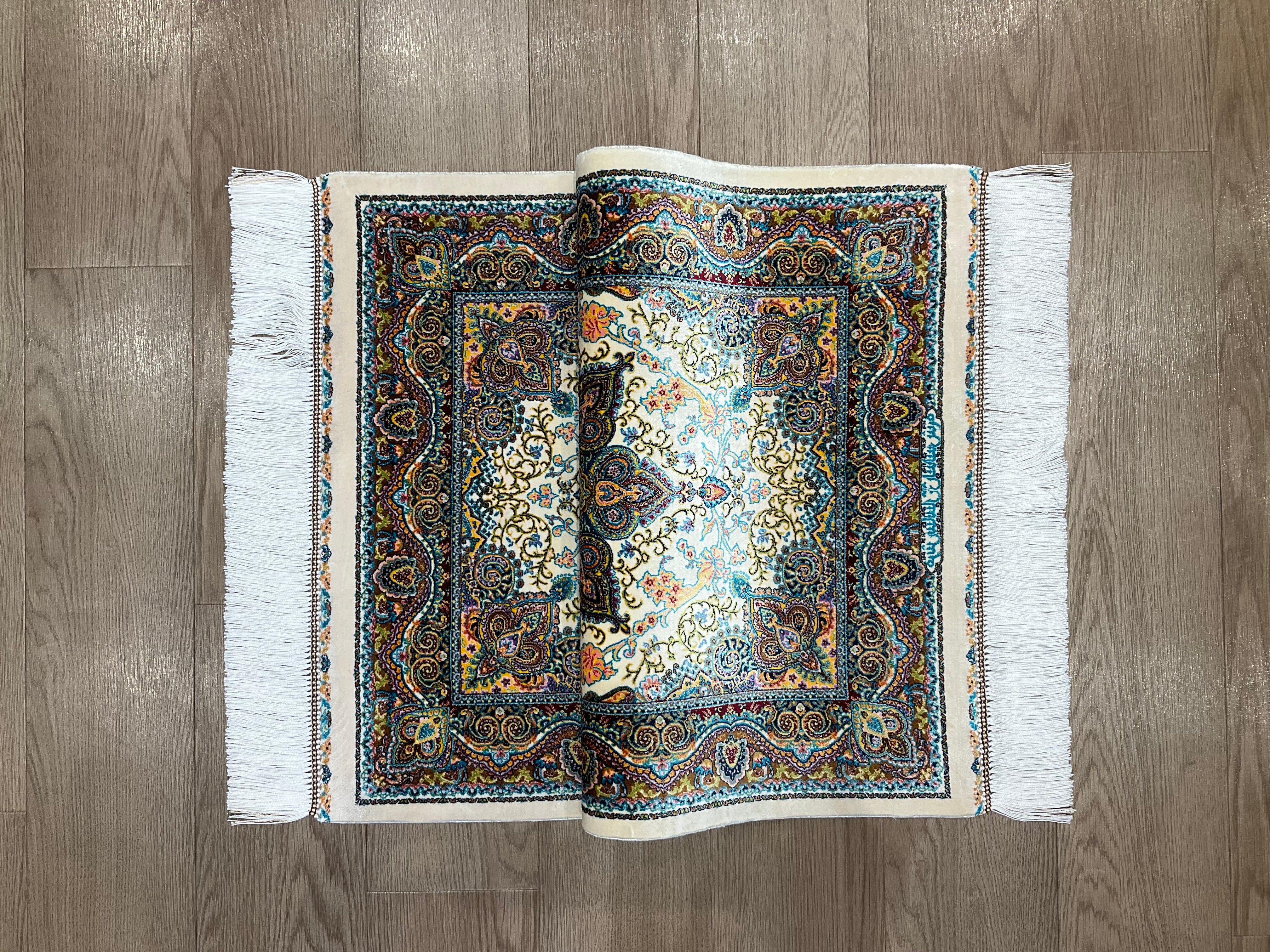 ペルシャンシルク 90cm x 60cm PS10809 – ペルシャ絨毯専門店