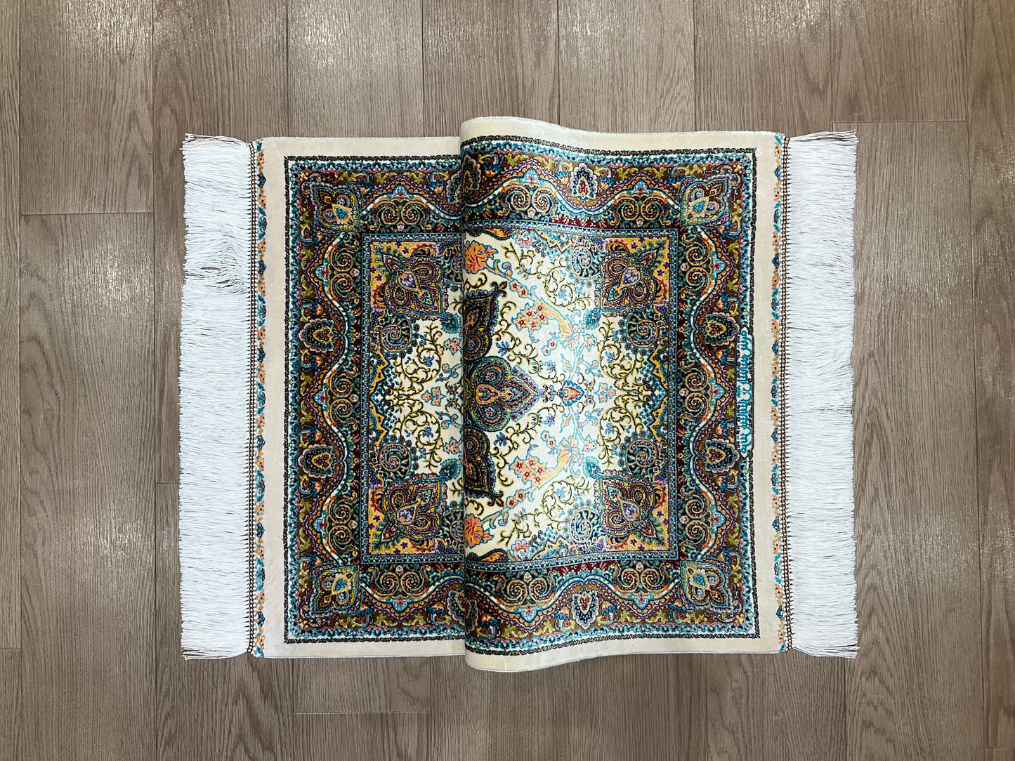 ペルシャンシルク 90cm x 60cm PS10809