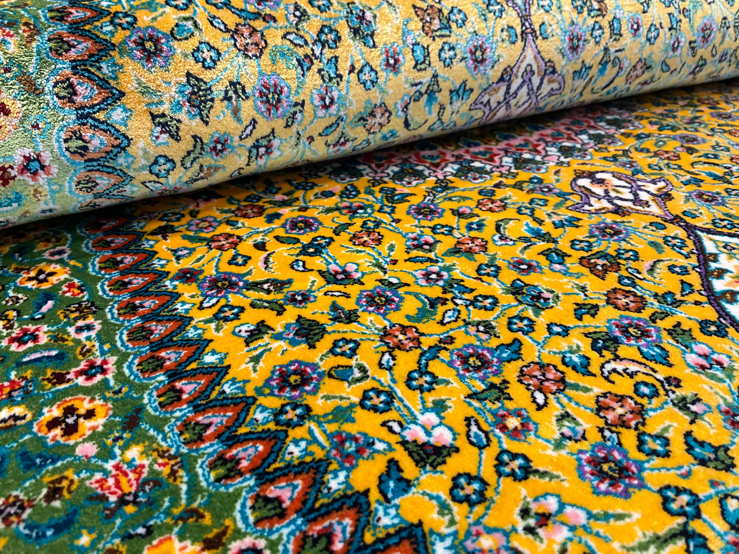 ペルシャンシルク 120cm x 80cm PS12397