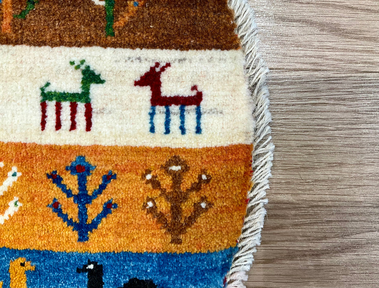 ギャッベ アマレバフト 40cm x 39cm T2185